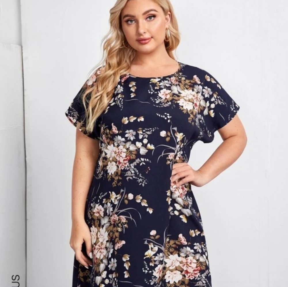 SHEIN Plus Batwing Sleeve Floral Print Dress Size 1XL Blue NWOT